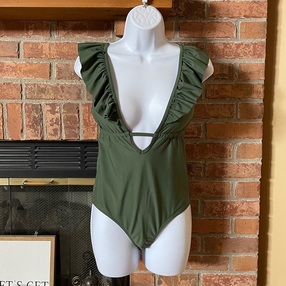 NWT Souqfone Ruffled Green One Piece Swimsuit - Picture 1 of 7